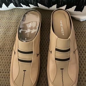 Nine West  flat shoes